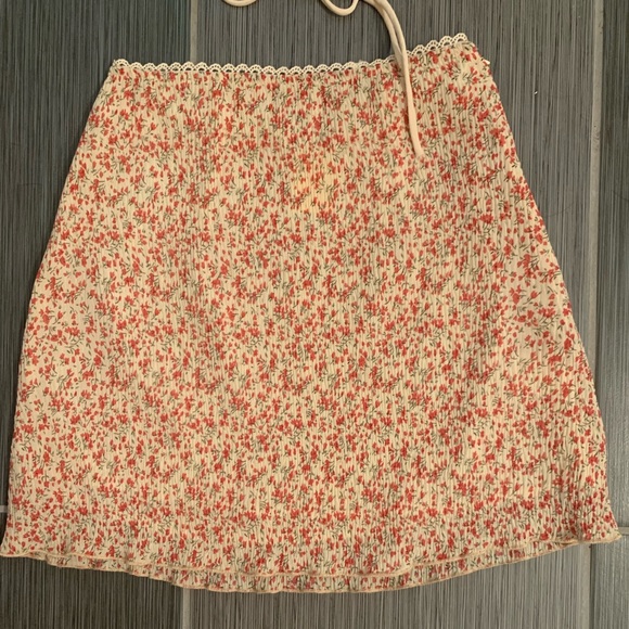 Princess polly two piece set, top and skirt - Picture 2 of 6